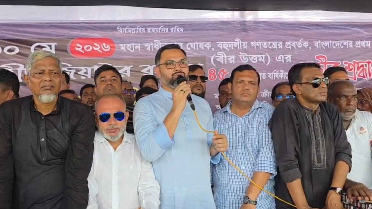 ঢাকা মহানগর উত্তর বিএনপির আহ্বায়ক ও যুব ও ক্রীড়া প্রতিমন্ত্রী আমিনুল হক।