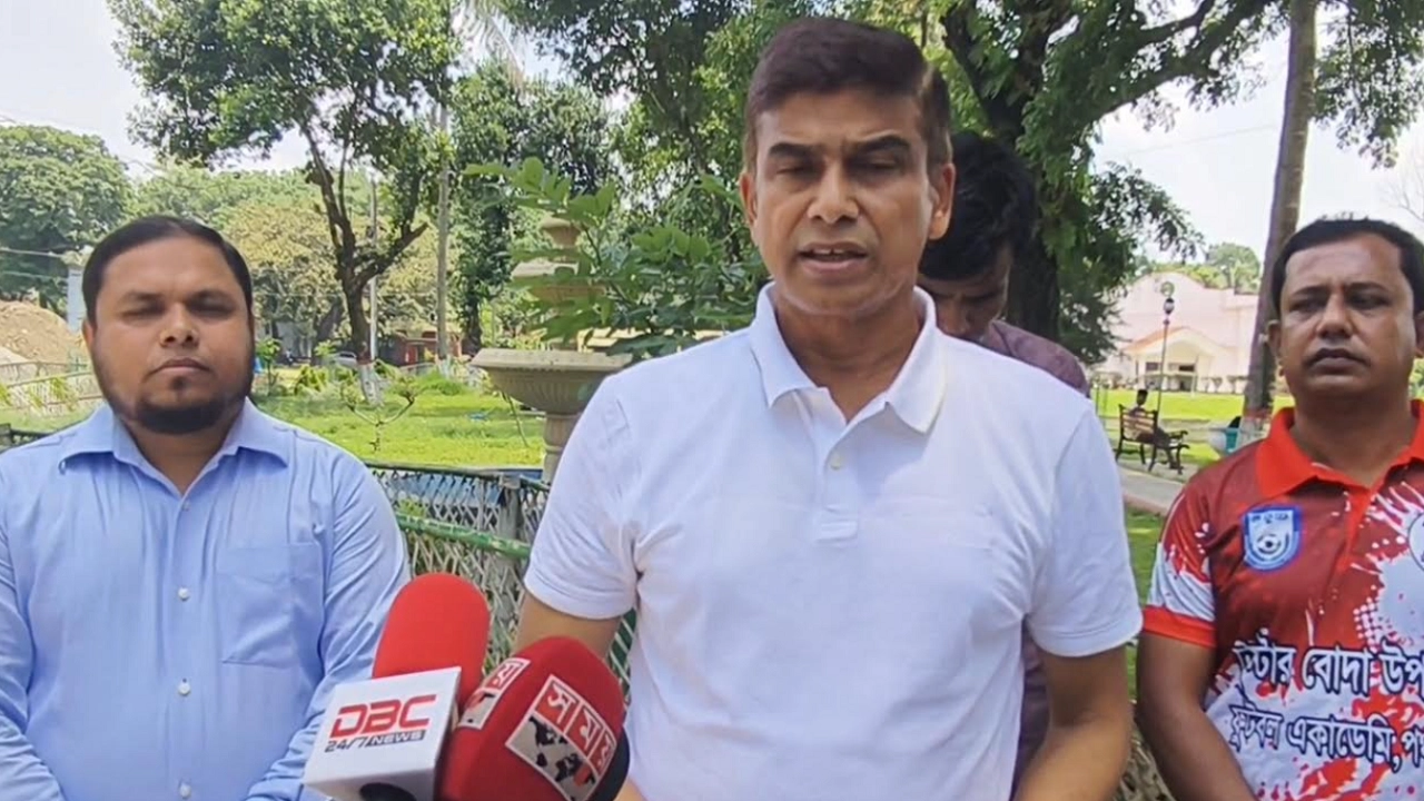 পানি সম্পদ মন্ত্রণালয়ের প্রতিমন্ত্রী ফরহাদ হোসেন আজাদ