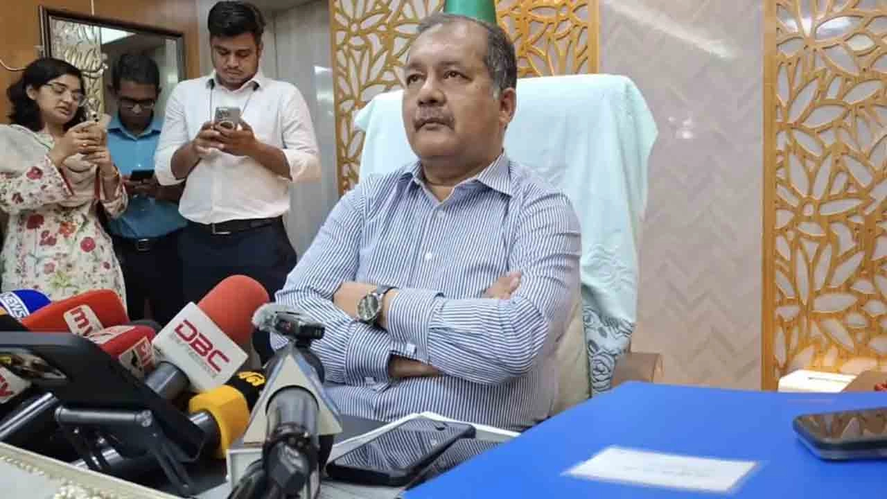 তথ্য ও সম্প্রচারমন্ত্রী জহির উদ্দিন স্বপন