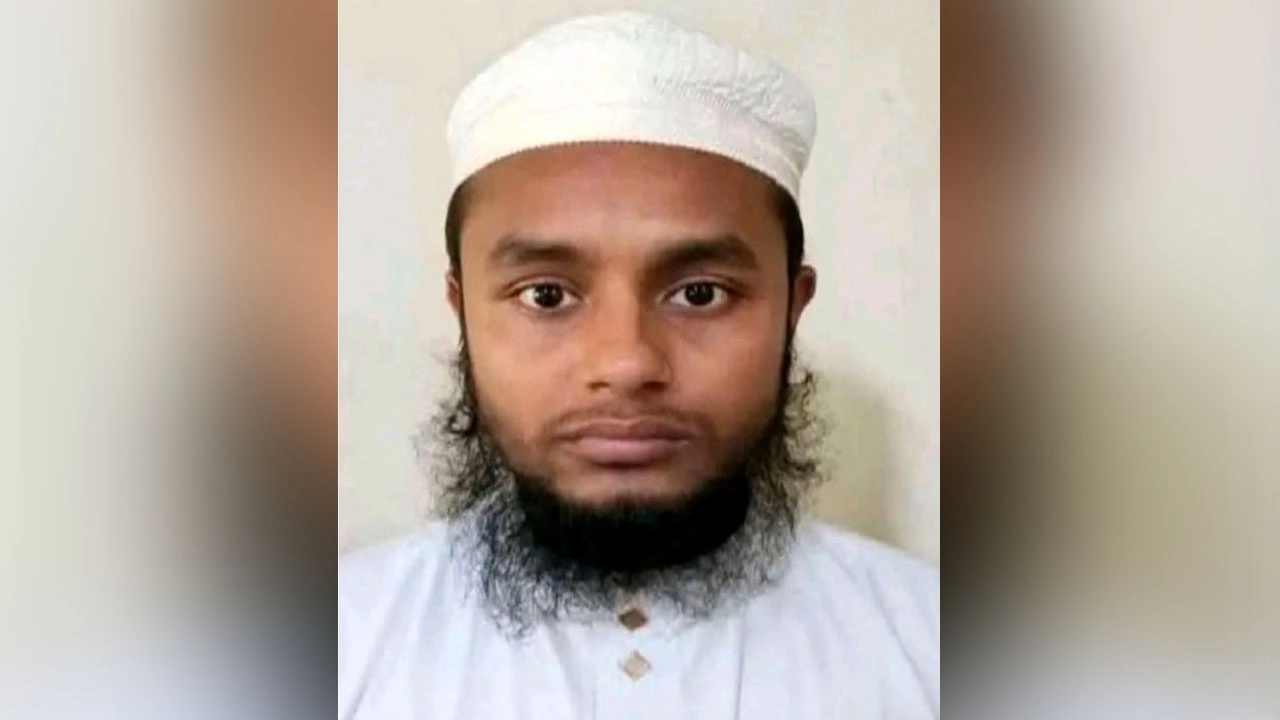 গ্রেফতার আবু রাহাত।