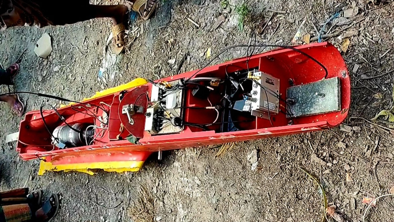 বঙ্গোপসাগরে পাওয়া রহস্যময় বস্তু।