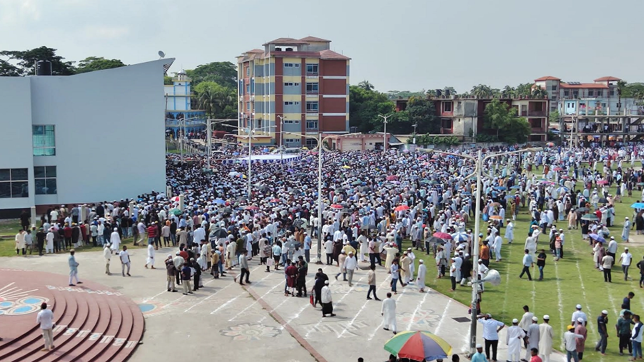 তোফায়েল আহমেদের দ্বিতীয় জানাজা সম্পন্ন, ঢল নেমেছিল ভোলা সরকারি স্কুল মাঠে