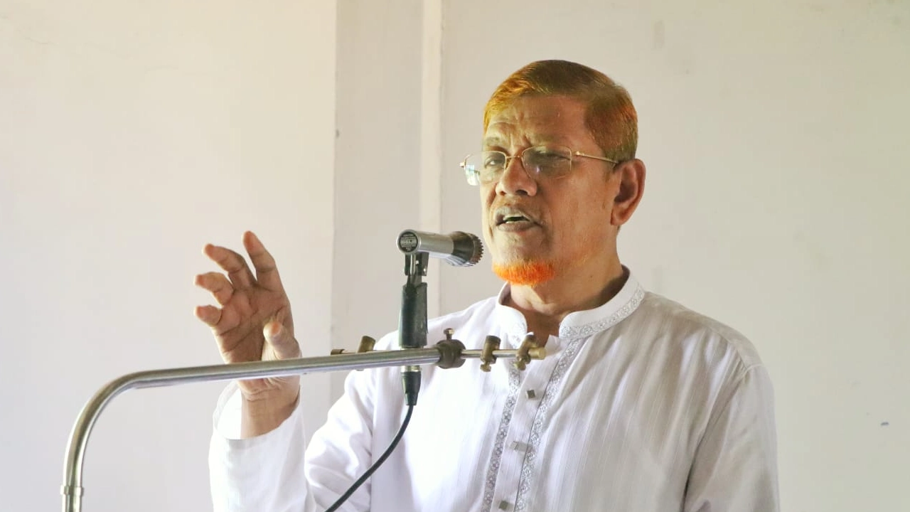 বাংলাদেশ জামায়াতে ইসলামীর সহকারী সেক্রেটারি জেনারেল ও সাবেক সংসদ সদস্য ড. এ এইচ এম হামিদুর রহমান আযাদ