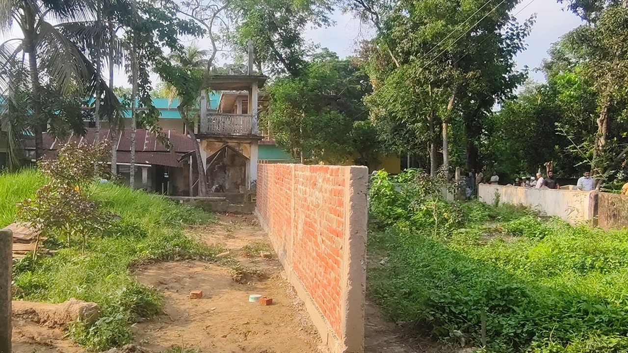 জামায়াত নেতার বিরুদ্ধে করবস্থান দখলের অভিযোগ