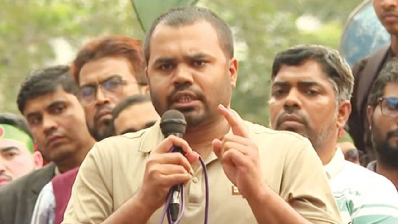 ওসমান হাদির ভাই শরীফ ওমর হাদি ।। ফাইল ছবি