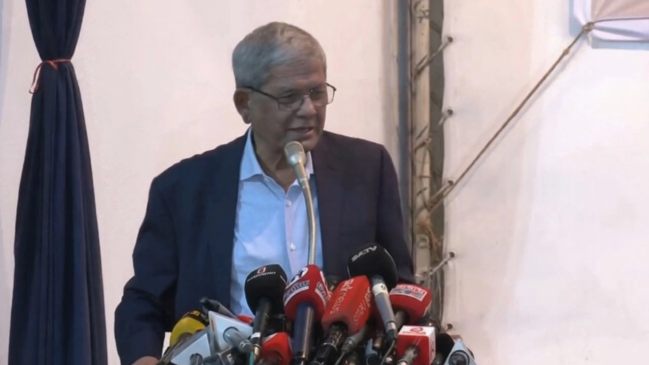বক্তব্য দিচ্ছেন মির্জা ফখরুল।
