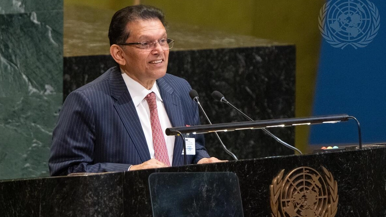 মন্ত্রিত্ব ছাড়বেন কি না জানালেন পররাষ্ট্রমন্ত্রী 