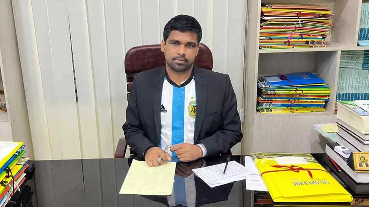 সুপ্রিম কোর্টের আইনজীবী অ্যাডভোকেট মিঠুন সাহা