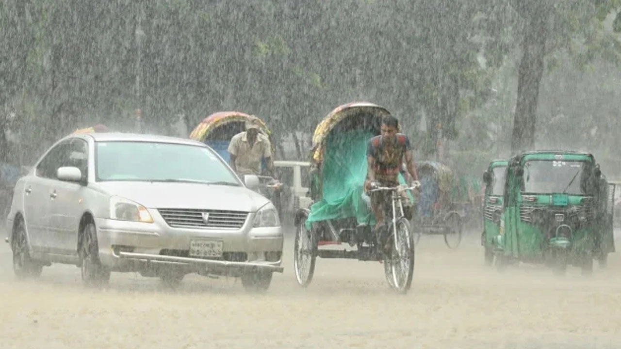 সক্রিয় মৌসুমি বায়ু, বৃষ্টিপাত নিয়ে যা বলছে অধিদপ্তর 