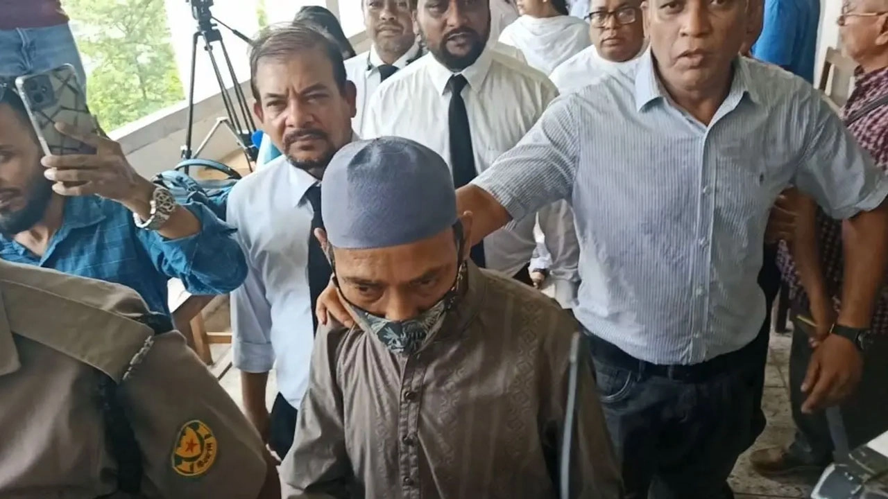 আদালতে রামিসার বাবা