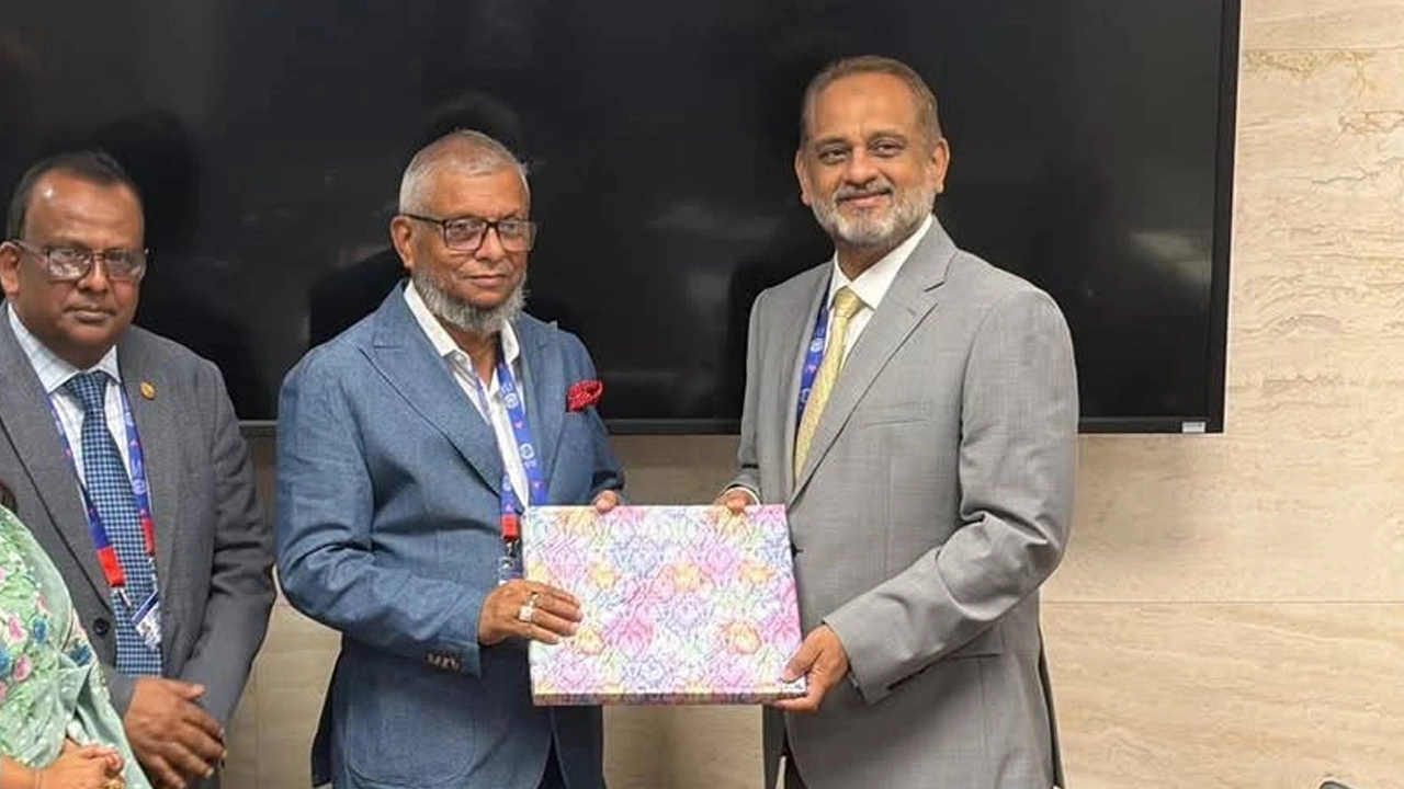 আরিফুল হক চৌধুরী ও মুহাম্মদ রেজা কাসাম উতিম