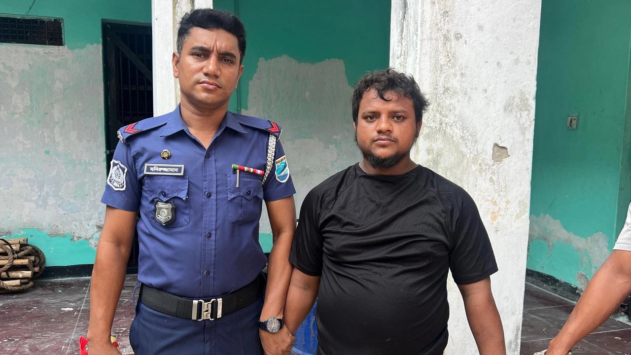 গ্রেপ্তার রুবেল।
