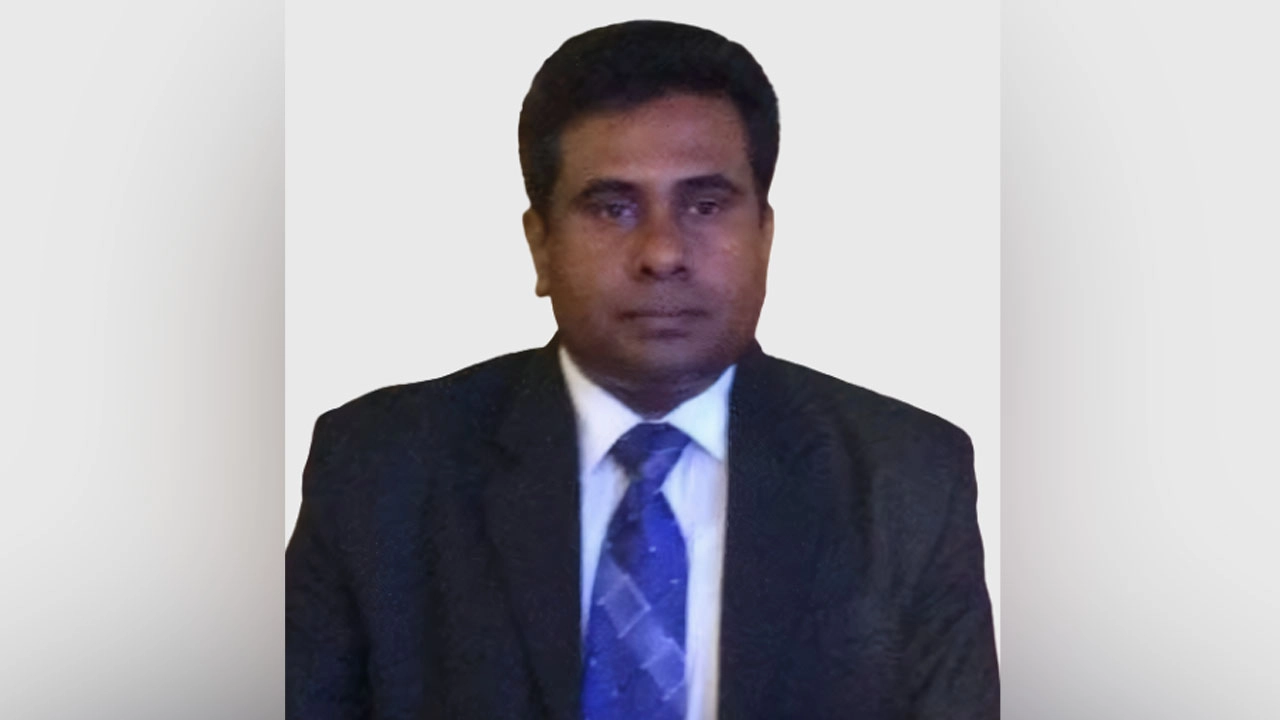 বন অধিদপ্তরের ঢাকা সামাজিক বনাঞ্চলের বন সংরক্ষক হোসাইন মোহাম্মদ নিশাত।