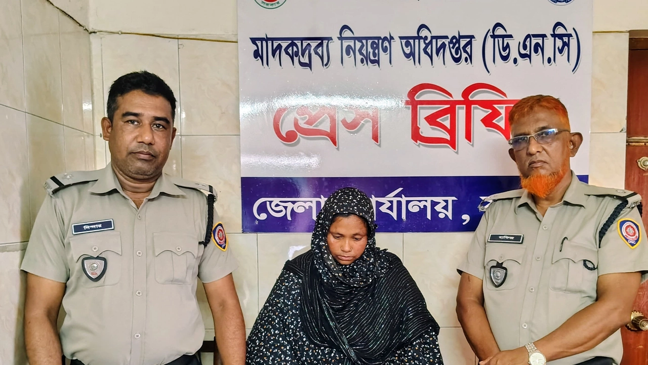 যশোরে ইয়াবাসহ আটক নারী