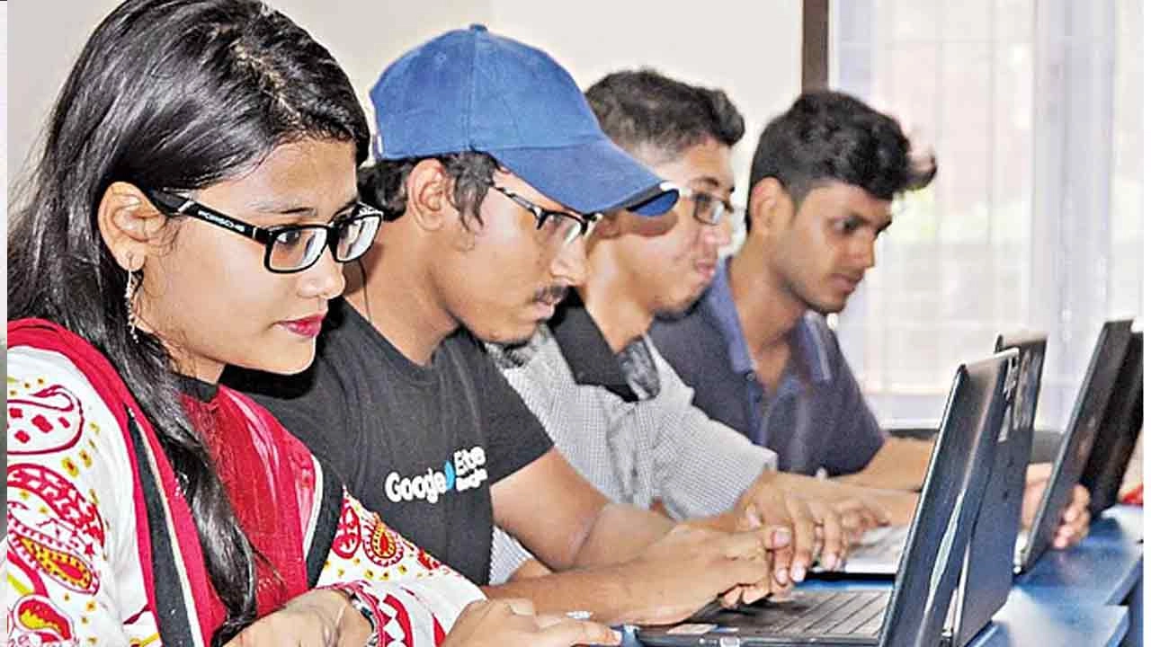 সংগৃহীত