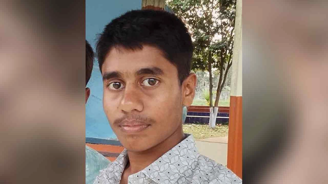 সাব্বির আহমেদ (১৮)