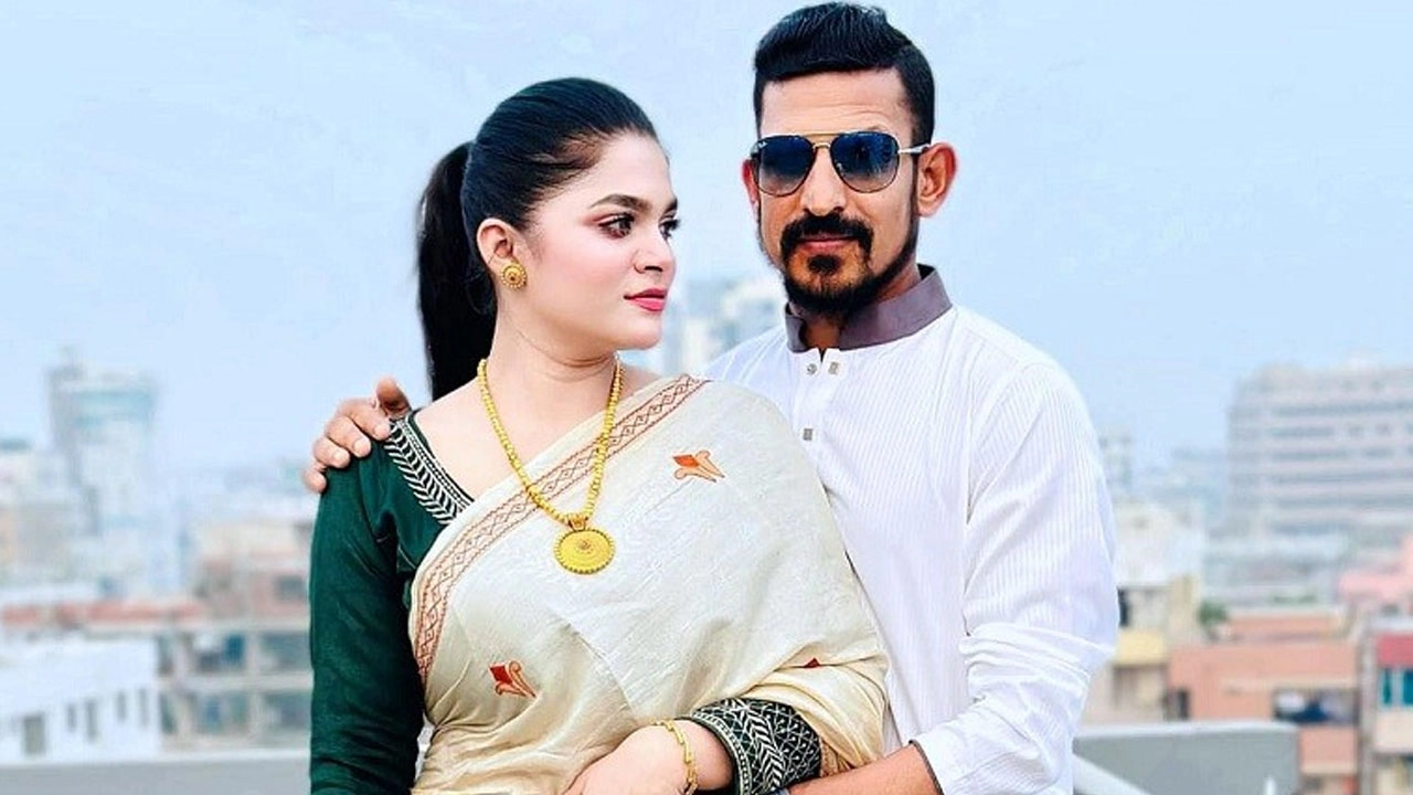 ক্রিকেটার নাসির হোসেন ও তার স্ত্রী তামিমা সুলতানা তাম্মি