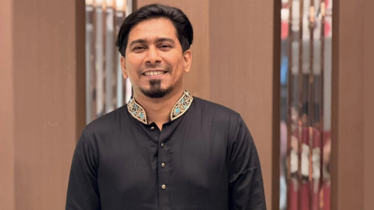 ‘ব্যাচেলর পয়েন্ট’-এর নির্মাতা কাজল আরেফিন অমি ।। ফাইল ছবি