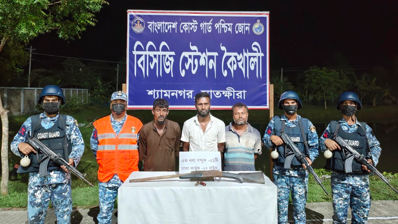 জোনাব বাহিনীর ৩ সদস্য আটক