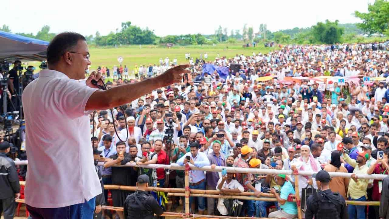 ‘বিশেষ গোষ্ঠীর স্বার্থ রক্ষায় মাঠে নেমেছে বিরোধীরা’