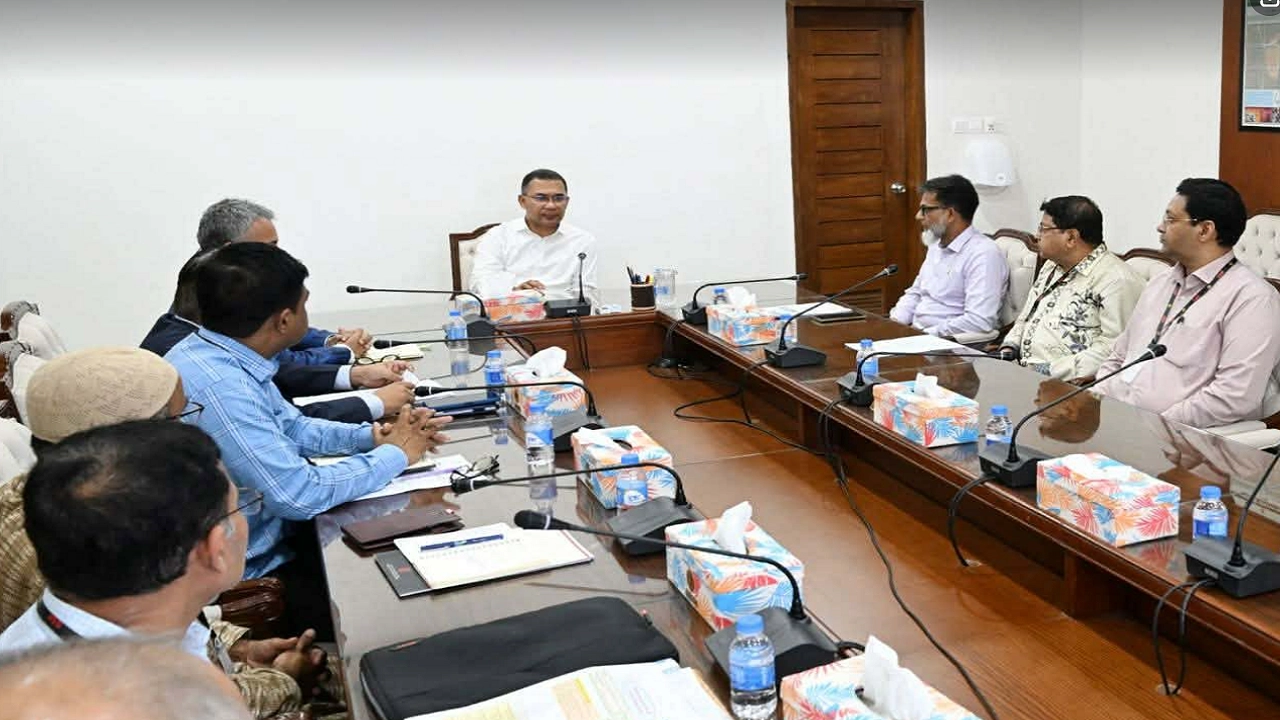 বিআরটি প্রকল্প নিয়ে সভা করলেন প্রধানমন্ত্রী