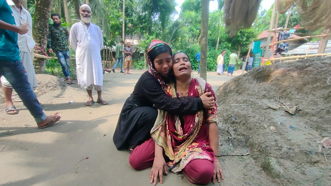 পরিবারের আহজারি
