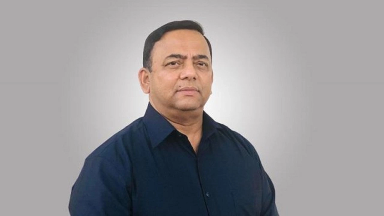 দেশে ফেরানো ঠেকাতে দুবাইয়ে নিজের নামে মামলা করালেন বেনজীর