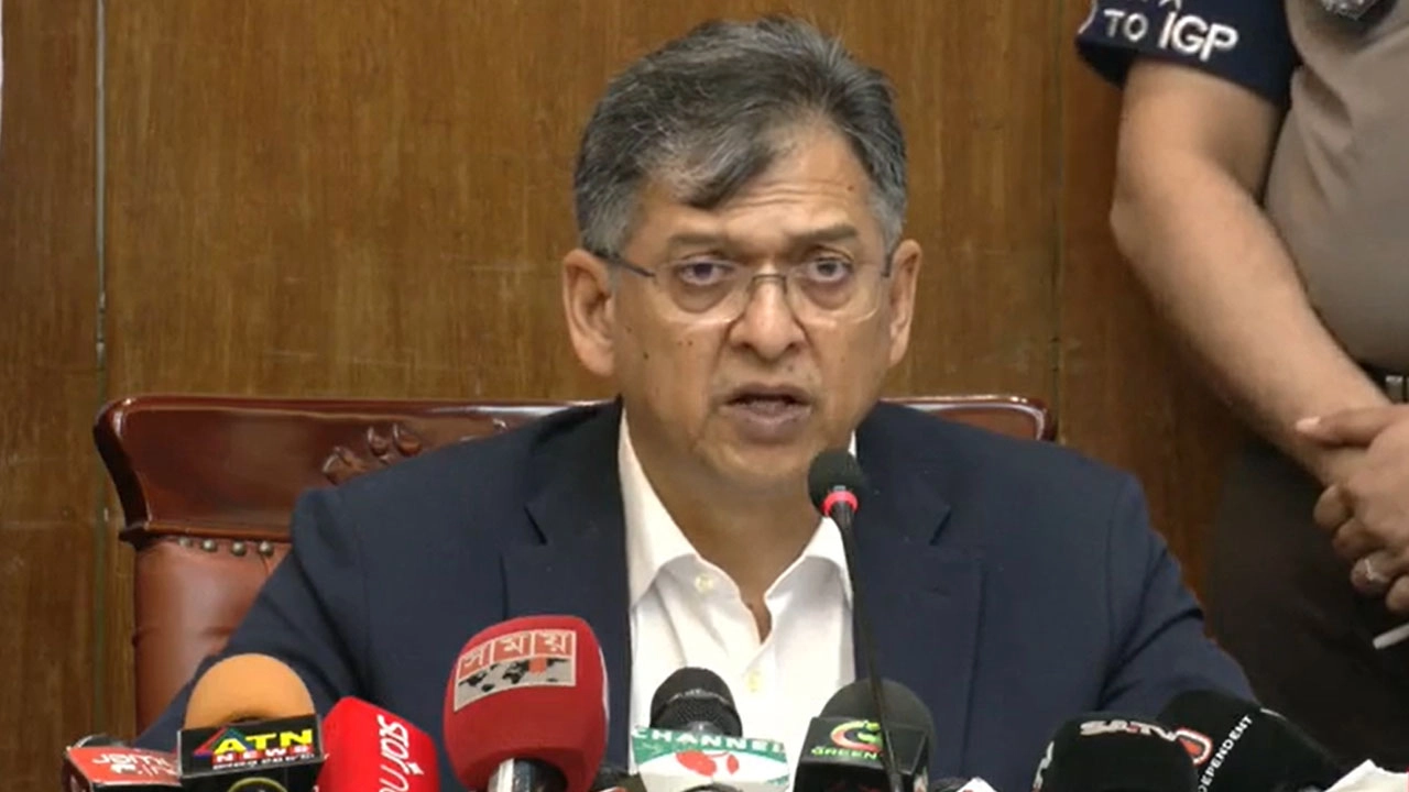 স্বরাষ্ট্রমন্ত্রী সালাহউদ্দিন আহমদ