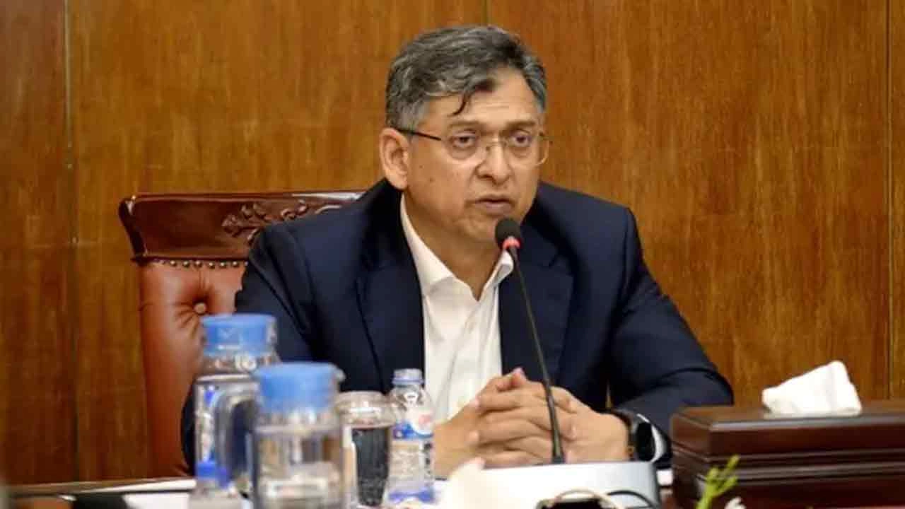 স্বরাষ্ট্রমন্ত্রী সালাহউদ্দিন আহমদ