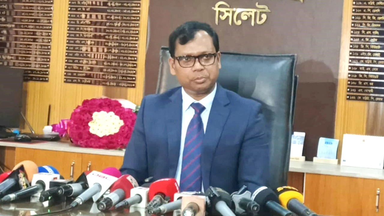 একটি ভালো কাজ শুরু করেছিলাম, ‘পেটে হাত পড়ায়’ তারা বিরুদ্ধাচরণ করেছে: সারওয়ার