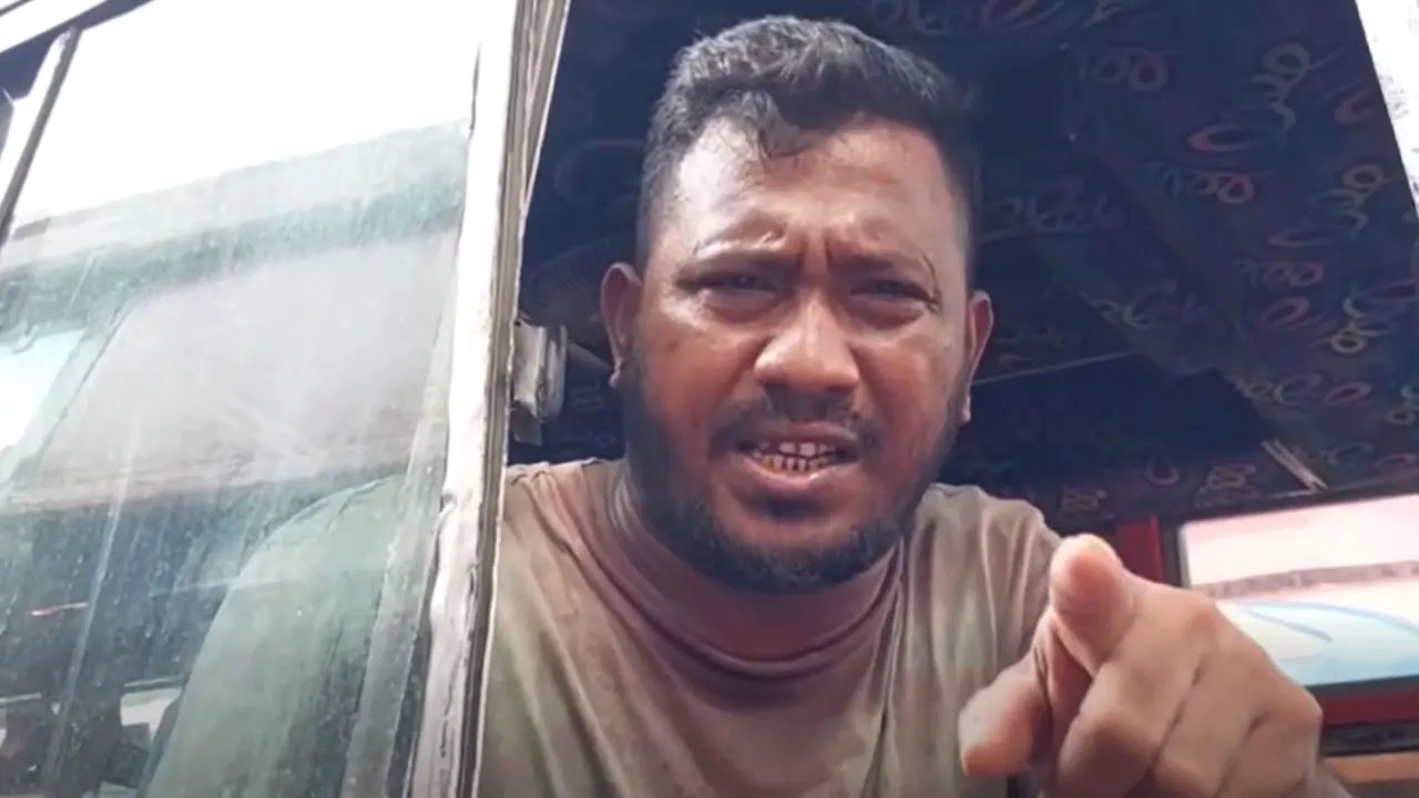 ভিডিও বক্তব্যের বাস চালক