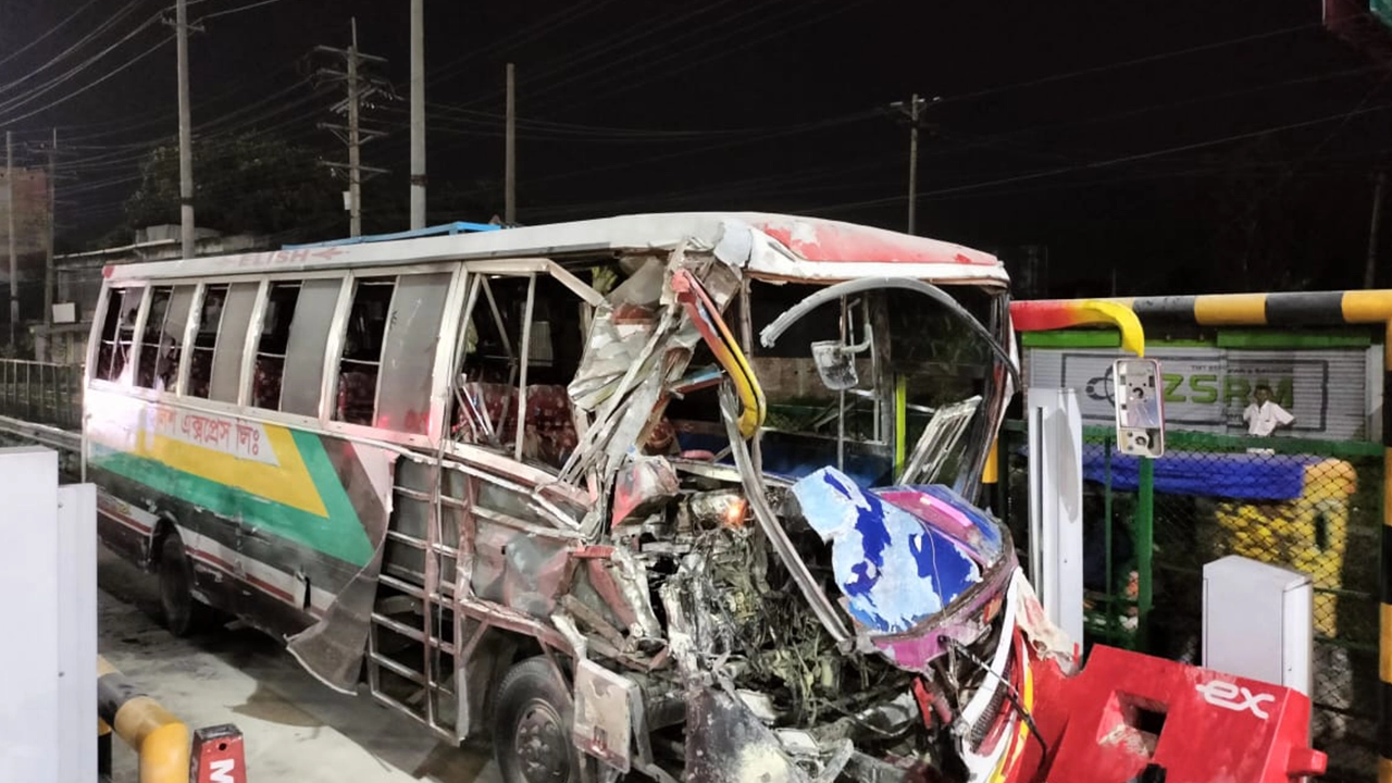 ঢাকা–মাওয়া এক্সপ্রেসওয়েতে বাসের ধাক্কায় মোটরসাইকেল চালকের মৃত্যু