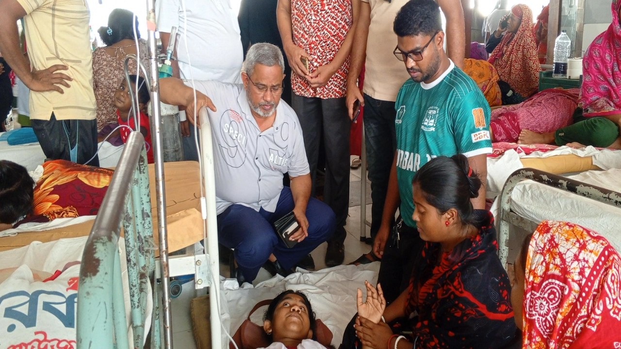 টিউবওয়েলের পানি পান করে ৩০ শিক্ষার্থী অসুস্থ 