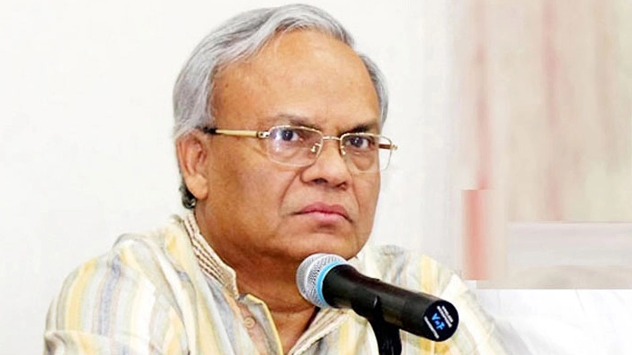 বিএনপির সিনিয়র যুগ্ম মহাসচিব ও প্রধানমন্ত্রীর রাজনৈতিক বিষয়ক উপদেষ্টা অ্যাডভোকেট রুহুল কবির রিজভী