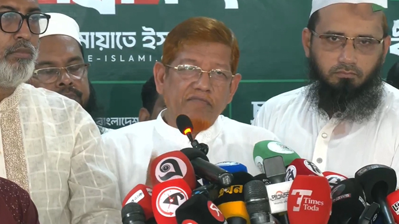 সম্মেলনে জামায়াতের সহকারী সেক্রেটারি জেনারেল হামিদুর রহমান। ছবি: সংগৃহীত