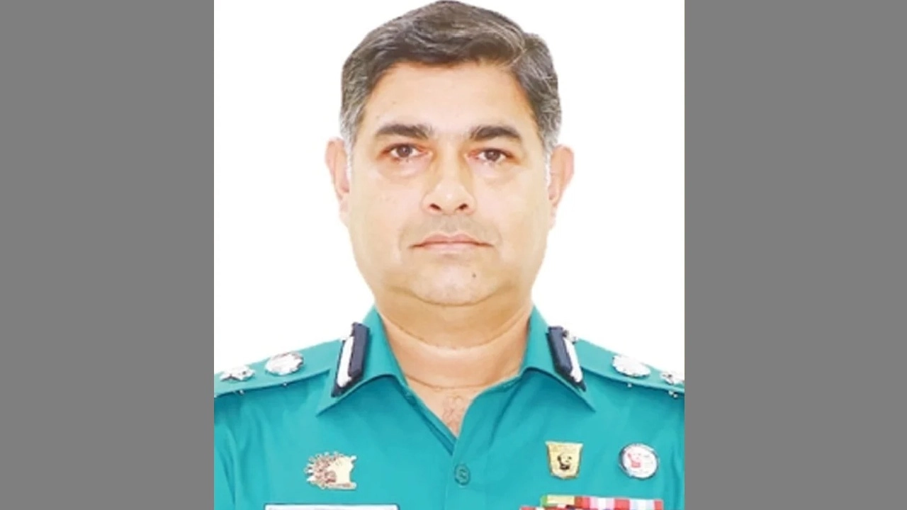 বরখাস্ত হলেন ডিআইজি বিপ্লব তালুকদার
