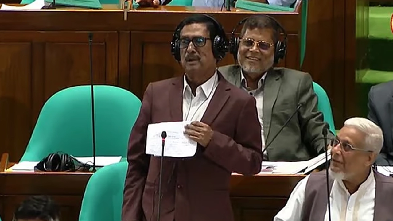 সংসদে ফজলুর রহমান। ফাইল ছবি
