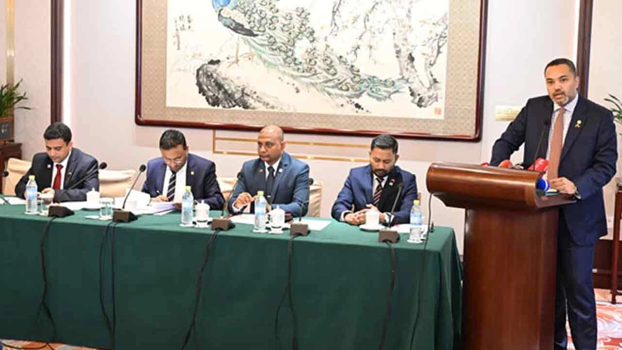 সংবাদ সম্মেলনে প্রধানমন্ত্রীর কার্যালয়ের মুখপাত্র মাহদী আমিন