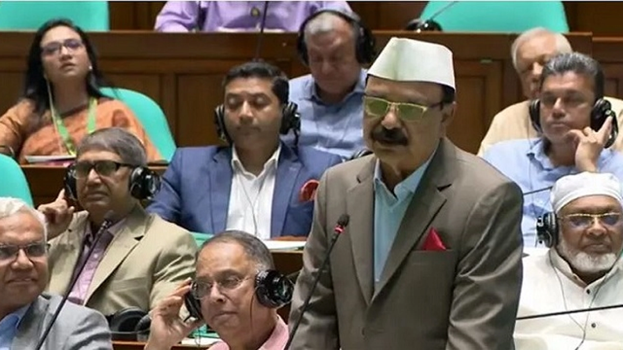 মাদকের বড় চালানগুলো আসে স্বরাষ্ট্রমন্ত্রীর বাড়ির আশপাশ দিয়েই: গয়েশ্বর চন্দ্র রায়
