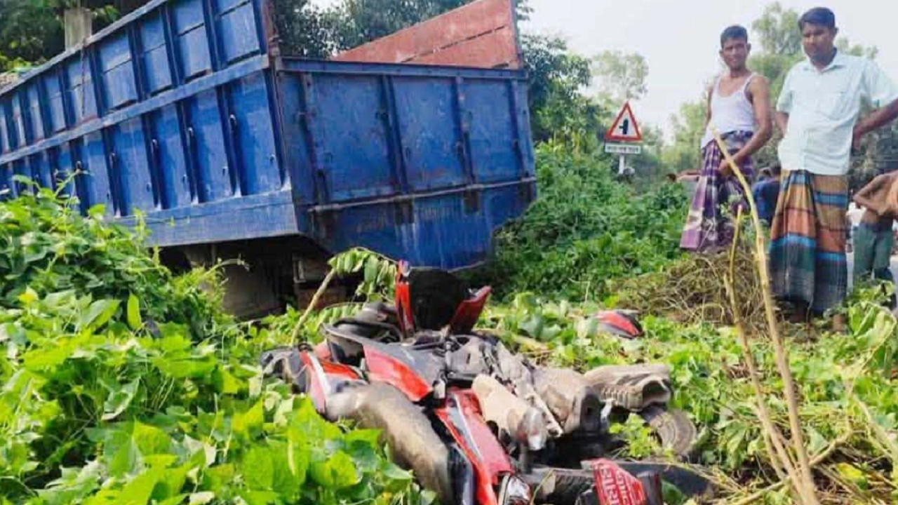 বিয়ে বাড়িতে যাওয়ার পথে সড়ক দুর্ঘটনায় প্রাণ গেলো মায়ের, আহত ছেলে-ভাতিজি