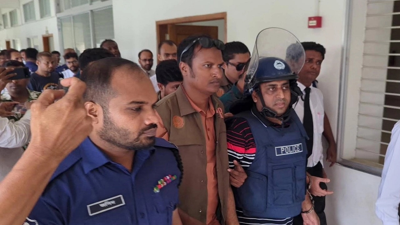 ঝালকাঠিতে যুবলীগের আহ্বায়কসহ চারজন কারাগারে