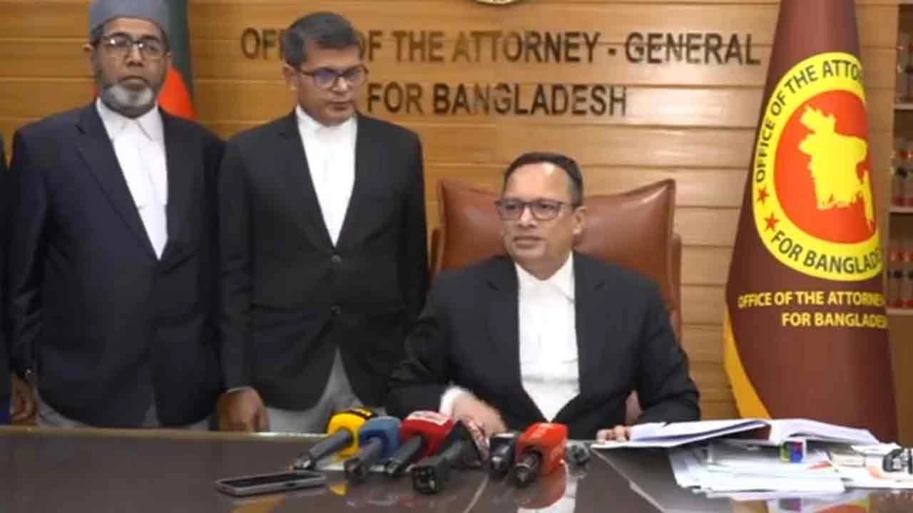 অ্যাটর্নি জেনারেল ব্যারিস্টার রুহুল কুদ্দুস কাজল