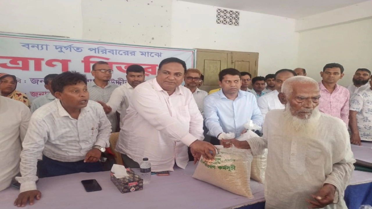 লালমনিরহাট-২ আসনের সংসদ সদস্য রোকন উদ্দিন বাবুল