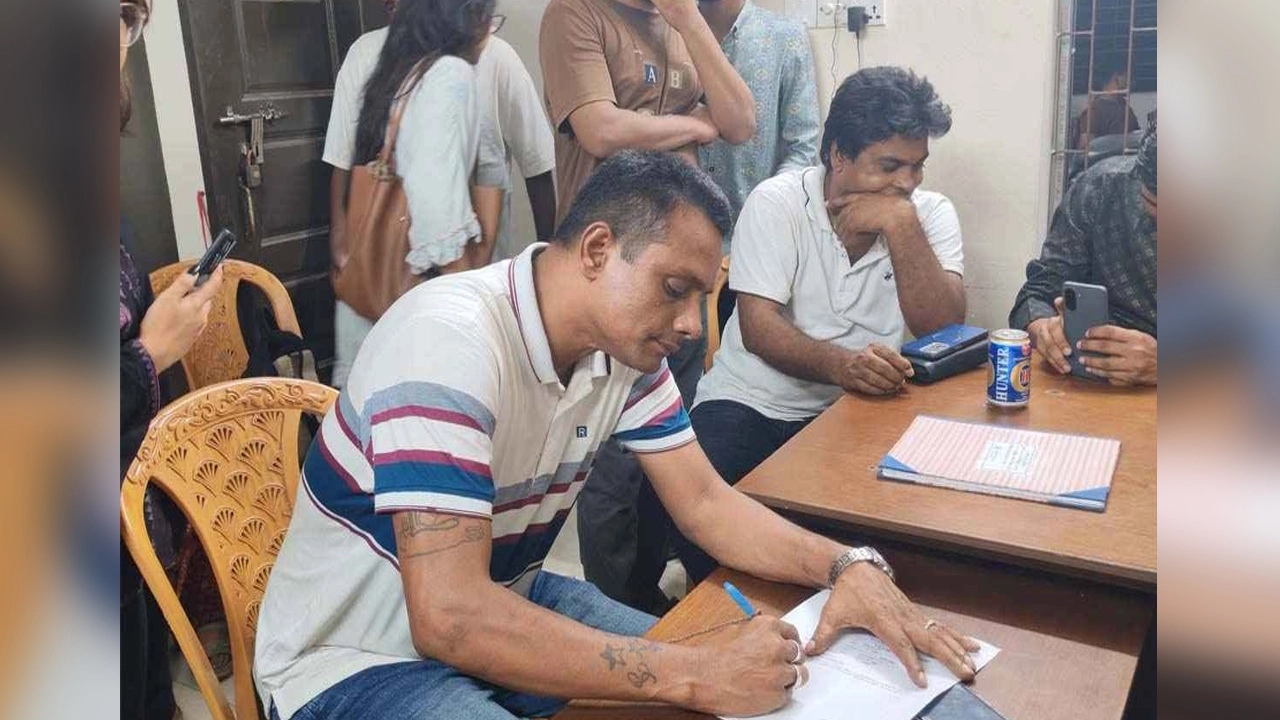সাবেক যুবদল নেতা দেবাশীষ চৌধুরী।