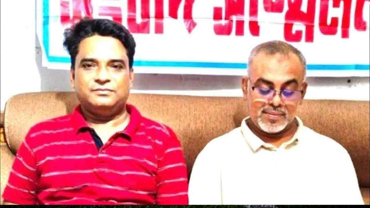 পৌর আওয়ামী লীগের সাধারণ সম্পাদক লুৎফর রহমান মোল্যা এবং সাংগঠনিক সম্পাদক মো. রিপন মিয়া