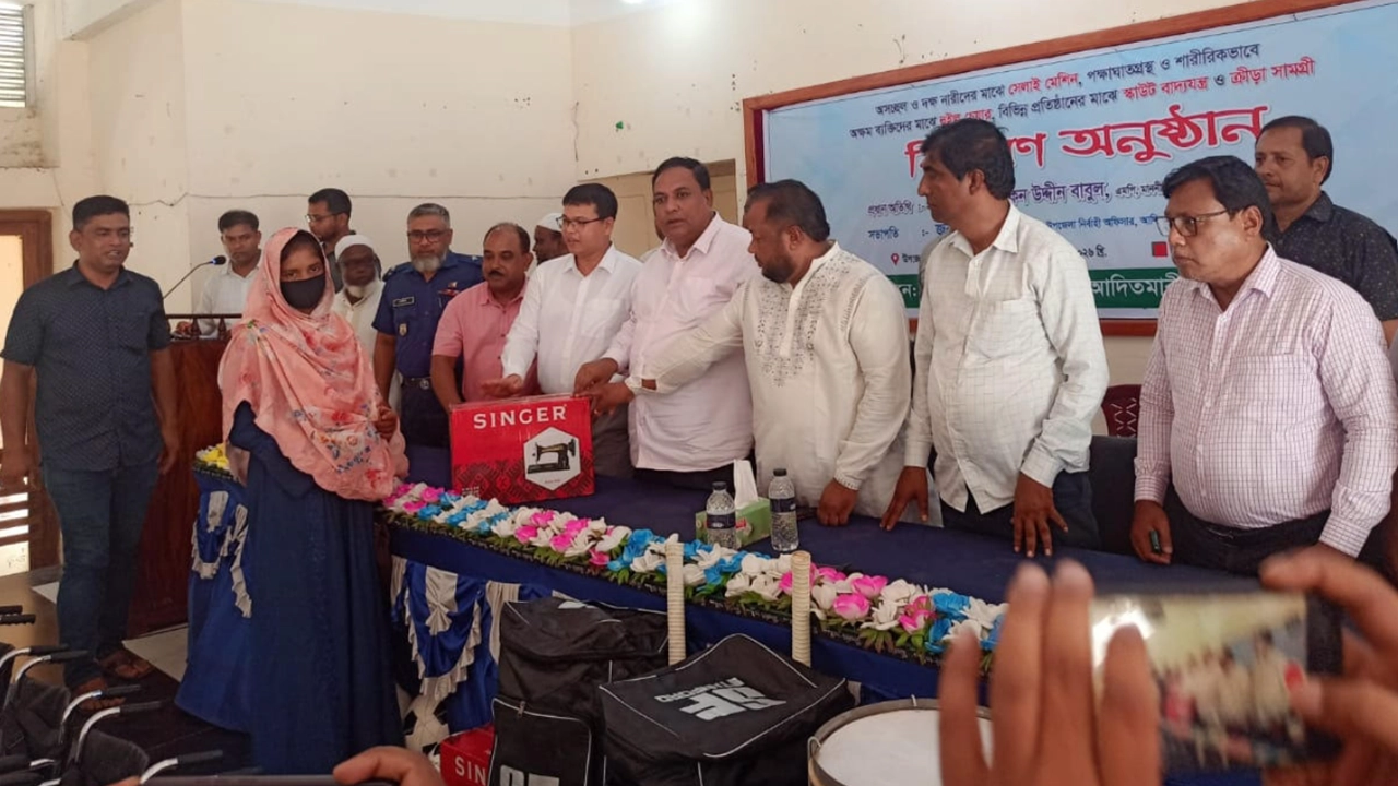 লালমনিরহাট ২ আসনের সংসদ সদস্য রোকন উদ্দিন বাবুল