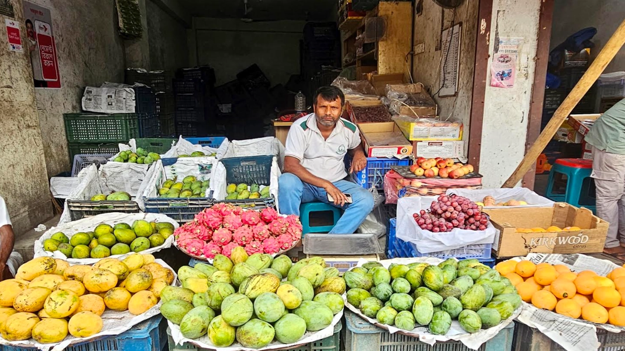 টাঙ্গাইলের ফলের বাজার