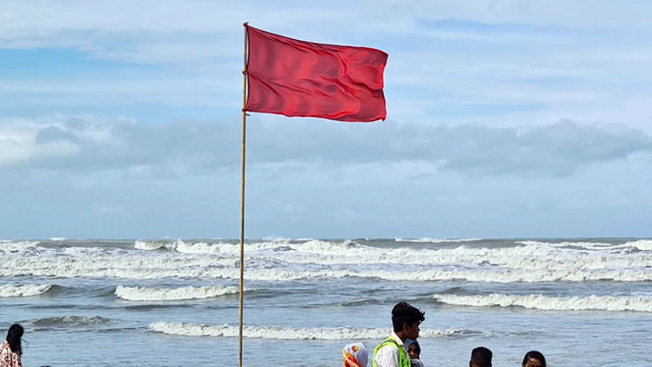 সাগরে সুস্পষ্ট লঘুচাপ, ৪ বন্দরে ৩ নম্বর সতর্কসংকেত