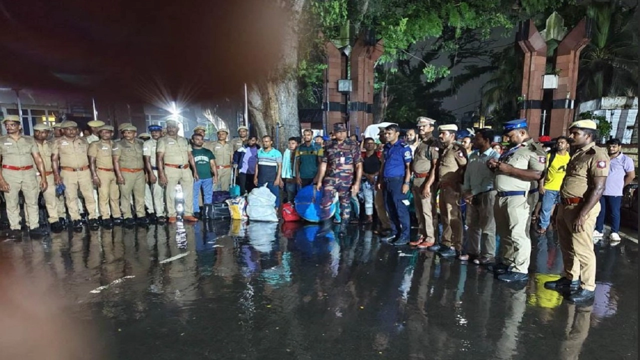ট্রাভেল পারমিটে ভারত থেকে ফিরলেন ৫০ বাংলাদেশি