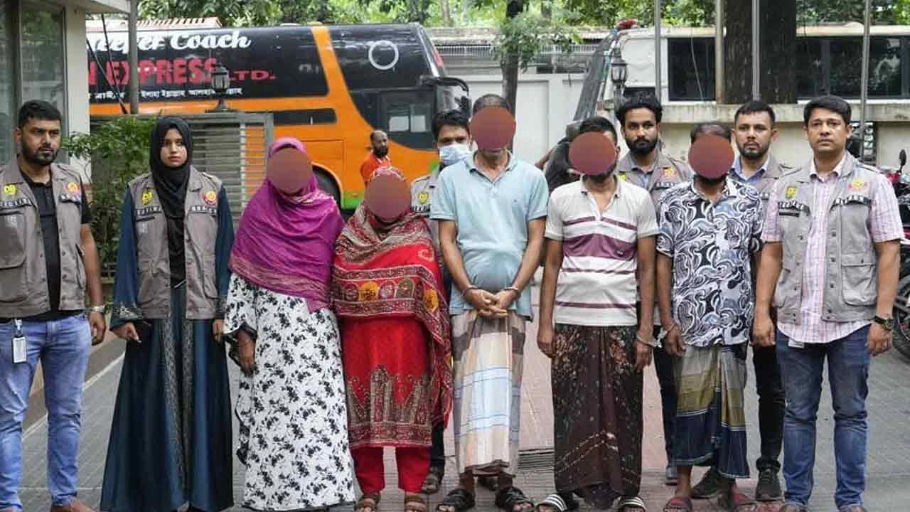 গ্রেফতারকৃত আসামিরা
